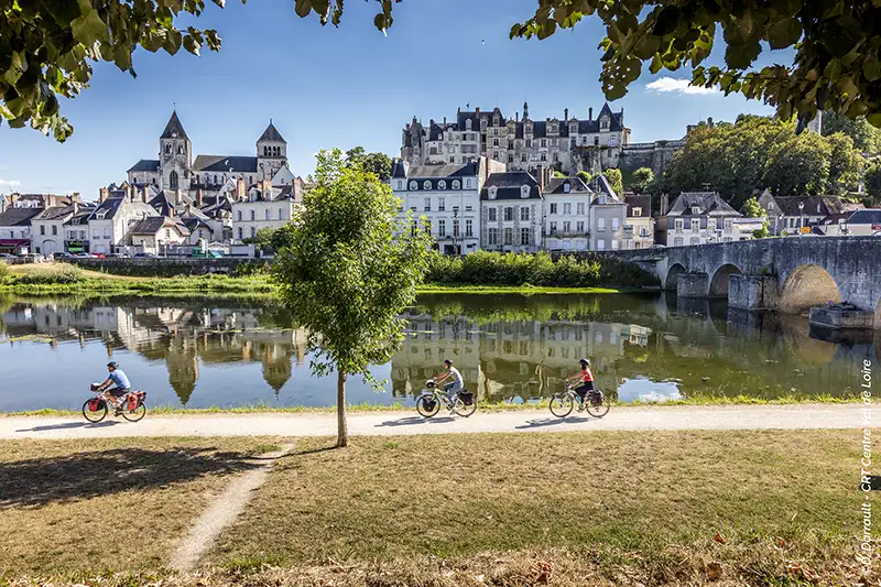 Vélo à Saint-Aignan ©D. Darrault CRT Centre Val de Loire